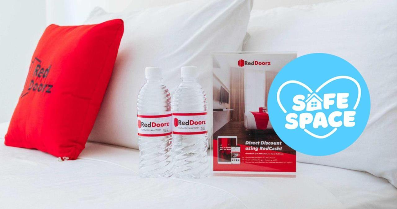 Reddoorz Plus Near Naia Expressway 파사이 외부 사진