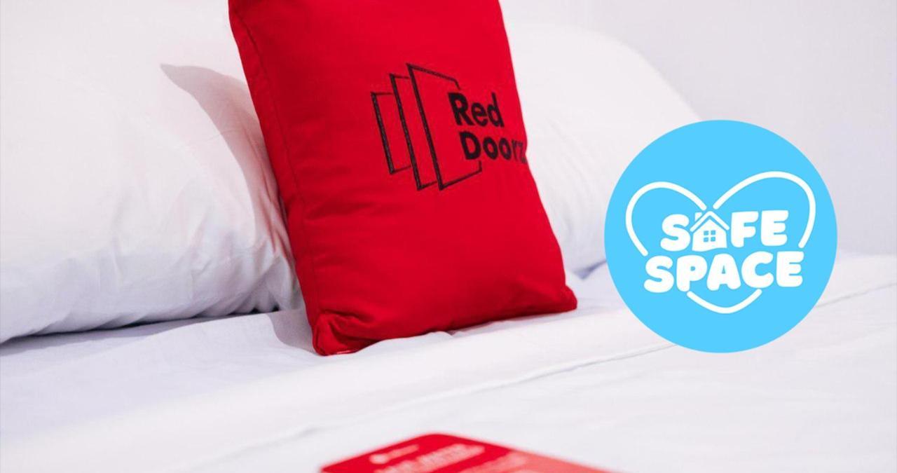 Reddoorz Plus Near Naia Expressway 파사이 외부 사진