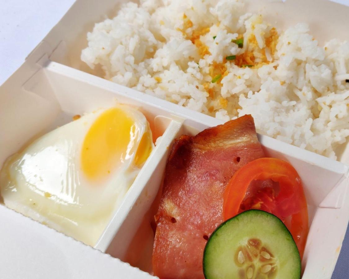 Reddoorz Plus Near Naia Expressway 파사이 외부 사진