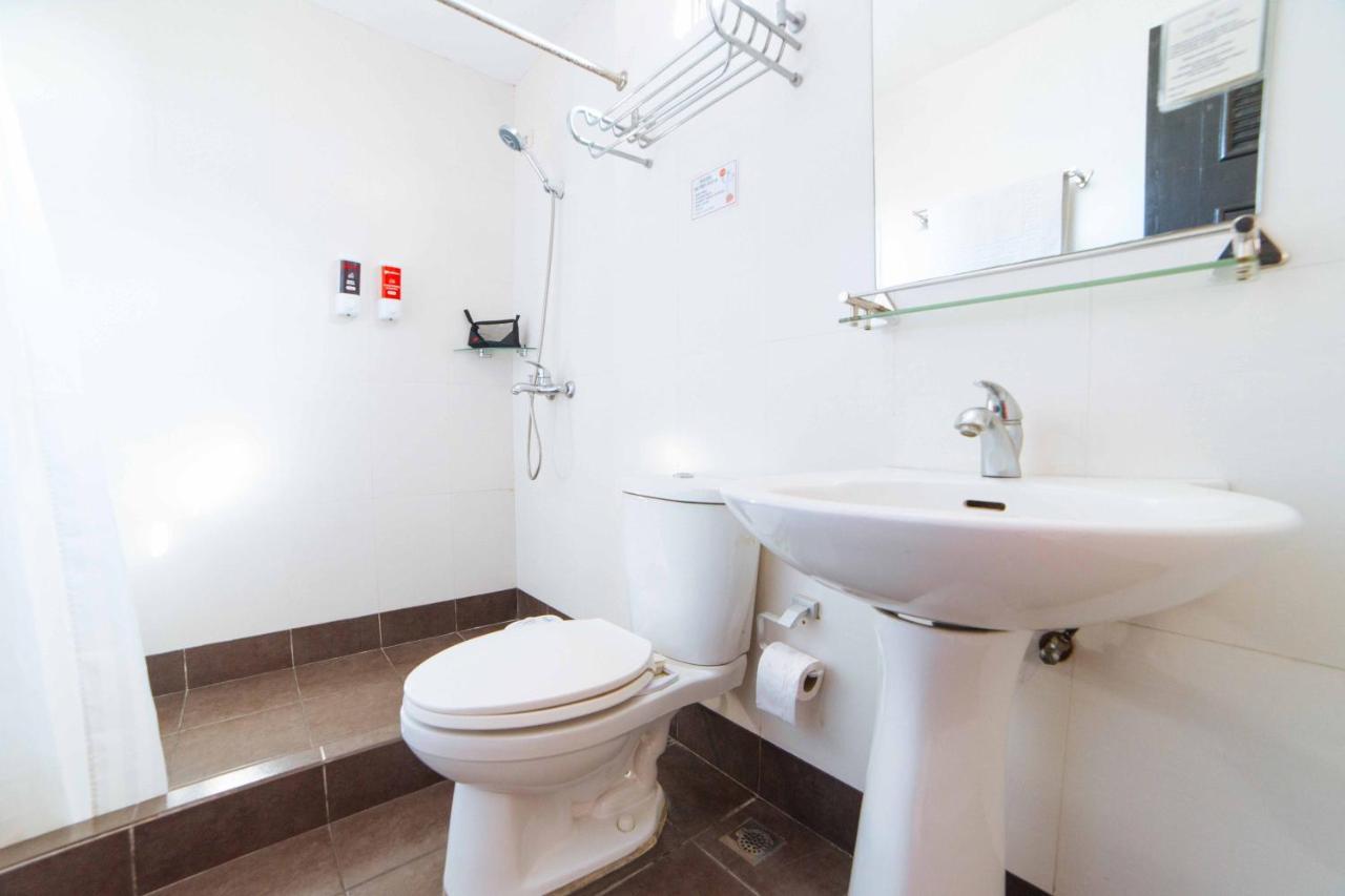 Reddoorz Plus Near Naia Expressway 파사이 외부 사진