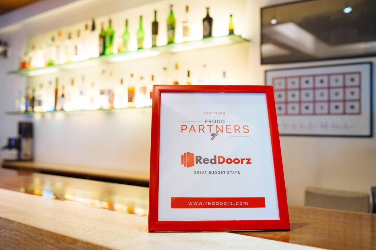 Reddoorz Plus Near Naia Expressway 파사이 외부 사진